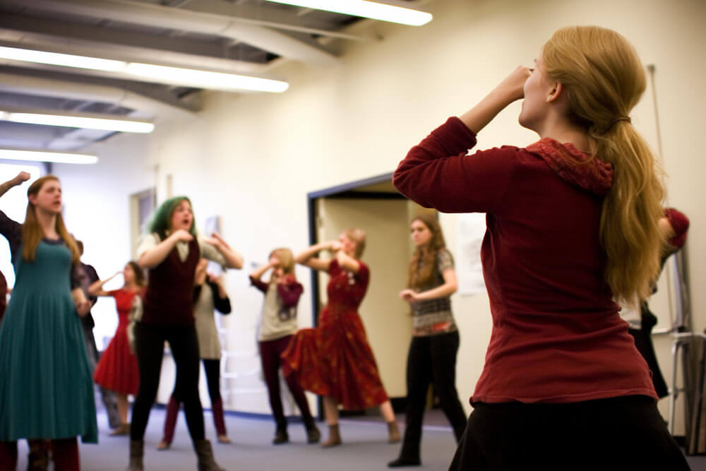 Cum pot să particip la competiții de dans?