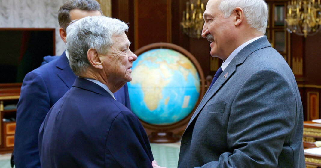 Din spatele ușilor închise ale negocierilor dintre SUA și Belarus: Lukașenko și resursele sale bogate - deținuții politici și vodca