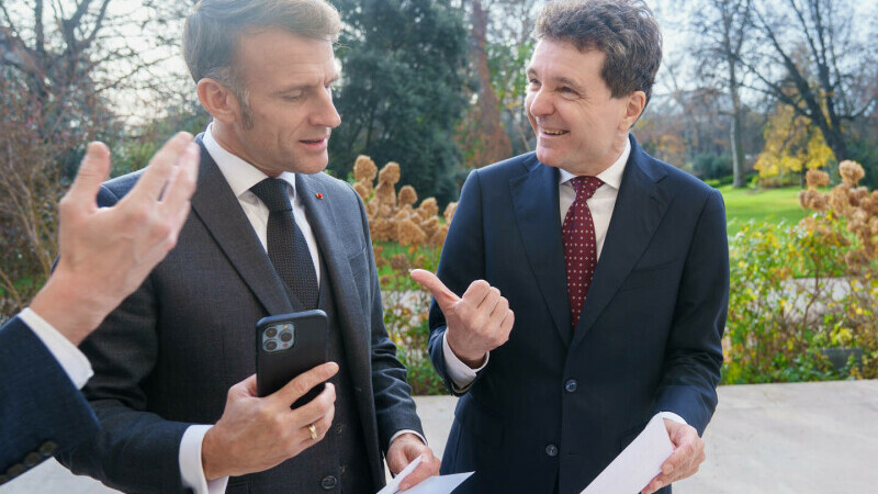 Pe Valea Oltului, pompierii utilizează roboți; drumul rămâne închis până miercuri din pricina scăpărilor de gaz.