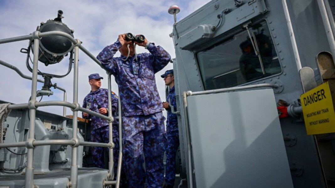 Mii de nave petrochimice dubioase, în principal din porturi rusești, circulă fără restricții în apele României. Autoritățile nu le-au inspectat niciodată.