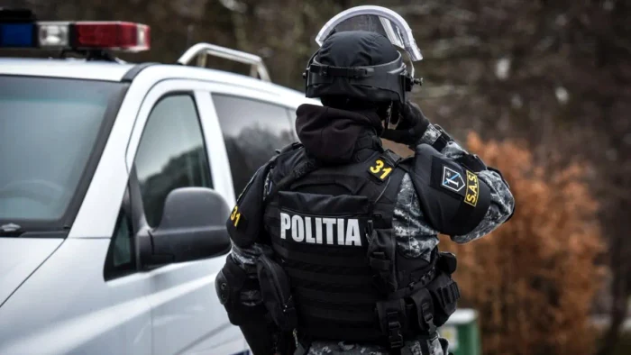 Soția lui Gabriel Cotabiță, prinsă în dosarul de proxenetism din București; promovaba online fetele și salonul pe care îl administra.