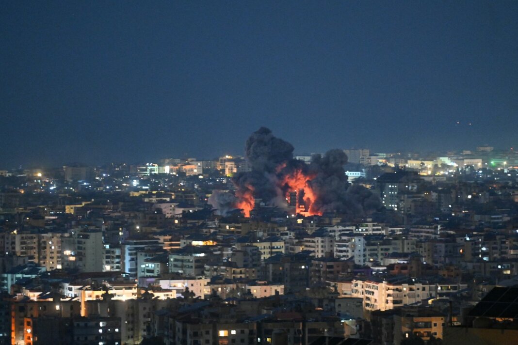 Bombardierul B-2 și rachetele Tomahawk. Liderul forțelor armate americane face public trailerul misiunii „Epic Fury” și modul în care Trump a dat comanda.