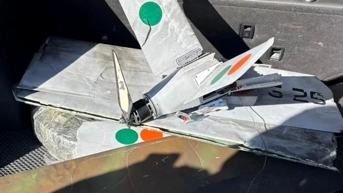 Cum au trimis rușii o dronă împodobită cu sigle neobișnuite asupra Kievului, fără a avea încărcătură explozivă? Ce semnale transmite Moscova?