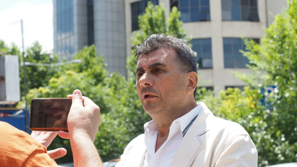 Ingineria financiară a Realității, postul de televiziune care îl sprijină pe Călin Georgescu Ingineria financiară a Realității, postul de televiziune care îl sprijină pe Călin Georgescu