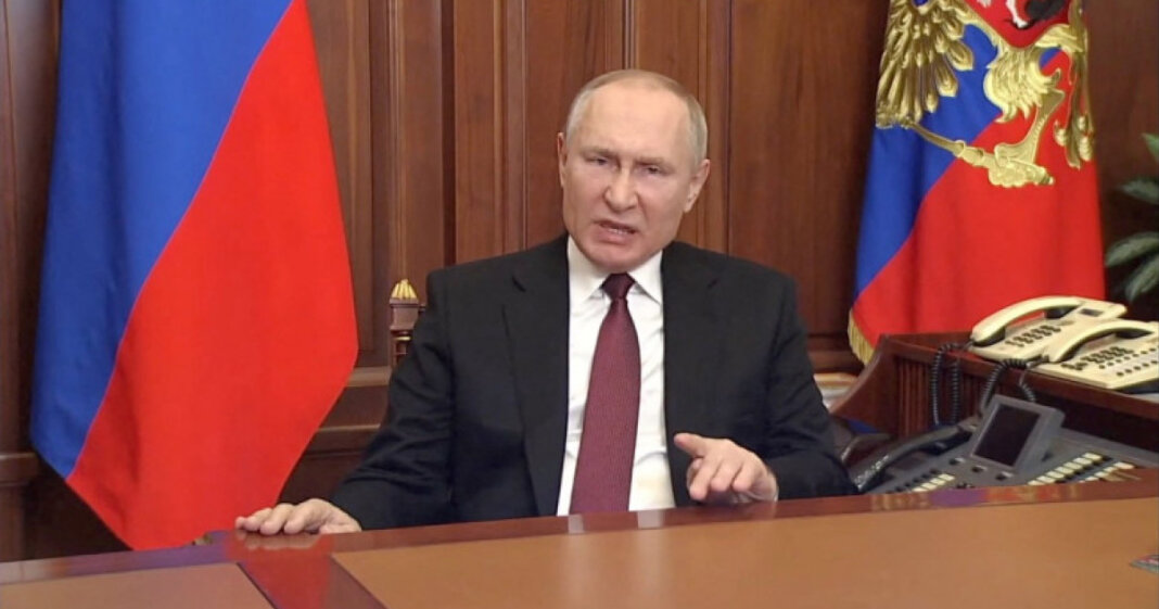 „Îngrijorător: Criza de încredere când criminalul numărul 1 al omenirii îți discută despre imoralitate.”