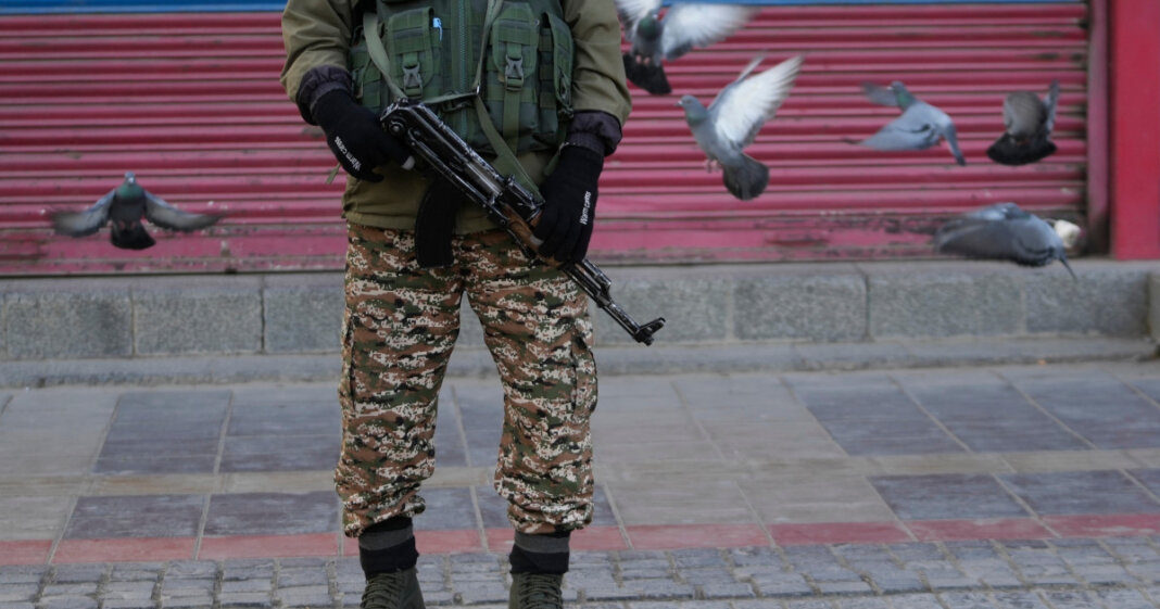 Sondaj: Doar o pătrime dintre americani sprijină agresiunile împotriva Iranului. O jumătate crede că Trump apelează...