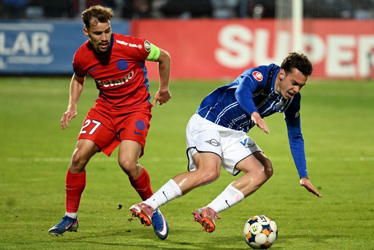 FCSB câștigă împotriva Farului cu 3-2 » Cadourile lui Târnovanu s-au dovedit insuficiente! Roș-albaștrii reușesc o victorie hazlie la Ovidiu și îi influențează startul lui Stoican!