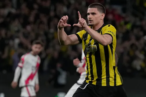 Meciul pe care Andrei Rațiu ar prefera să fie dat uitării! A avut o ratere incredibilă și apoi a generat un penalty.