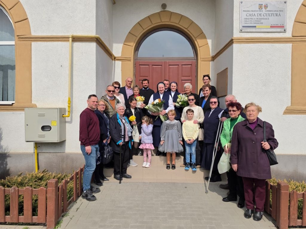 Povestea Sorei Emilia, care a fost mamă pentru 600 de copii timp de mai bine de 25 de ani: „Binele nu produce gălăgie”