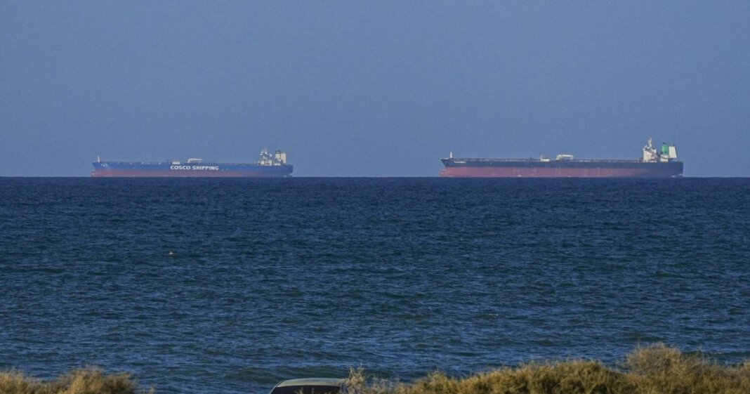 Prima croazieră traversază Strâmtoarea Ormuz după începutul conflictului cu Iranul