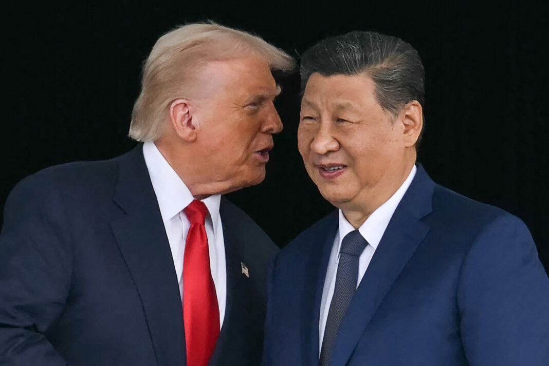 Trump declară că „redeschide în mod permanent” Strâmtoarea Ormuz pentru China și că Xi îi va oferi o „îmbrățișare masivă și caldă”