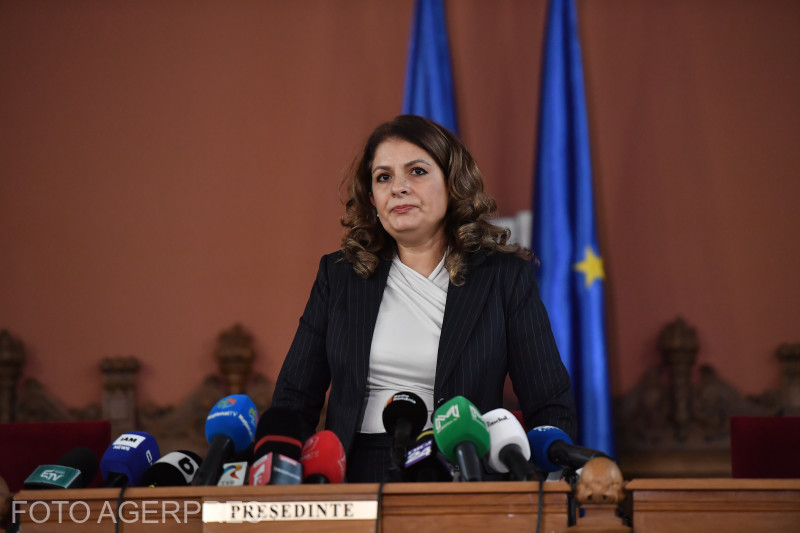 Curtea de Apel București solicită Guvernului să aloce resurse financiare pentru obligațiile financiare ale judecătorilor. O penalizare de 20% din salariul minim brut pe economie va fi aplicată pentru fiecare zi de întârziere.