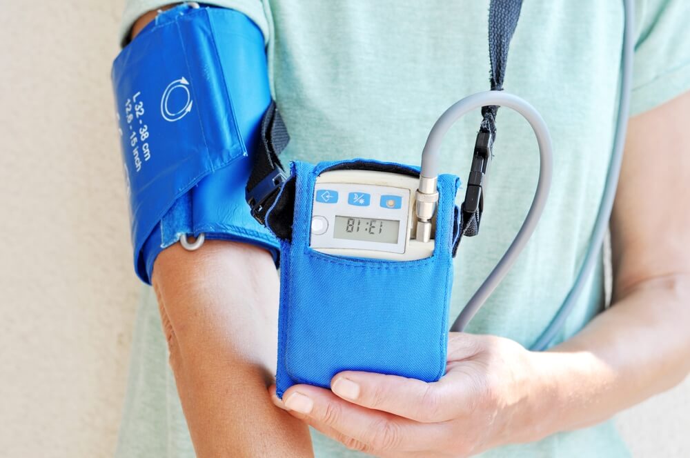 Woman,Wearing,Holter,Monitor,Device,For,Daily,Monitoring,Of,An