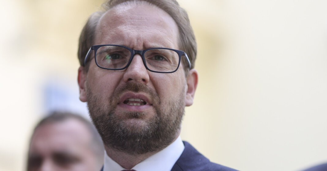 Fritz, regarding Grindeanu's warning about the laws in PNRR: „They want Bolojan's head. The life of Romanians...