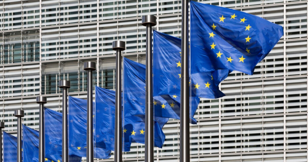 Comisia Europeană a fost rugată să oprească fondurile PNRR din cauza „modificării Fritz”. Scrisoare...