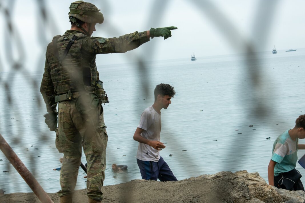 Criza migrației din Ceuta, Spania: De la „Europa adormită se trezește la migrație” la „48.000 din 50.000 au fost deja repatriați”
