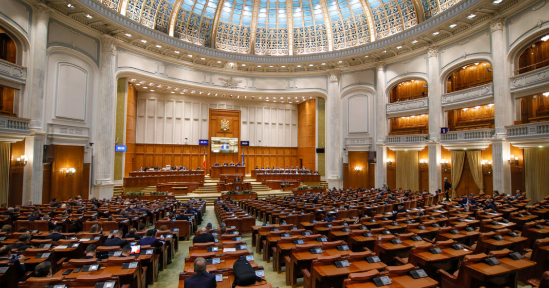 Legea integrității 2.0: Noul proiect a fost aprobat de Camera Deputaților, PSD și AUR s-au sprijinit reciproc.